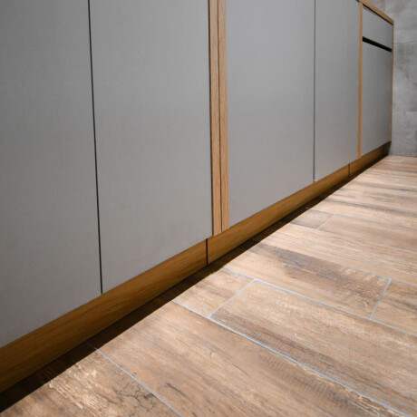 Zócalo MDF Cocina 80x10cm para series Condessa y Simone Mendes GAMAS DE BEIGE
