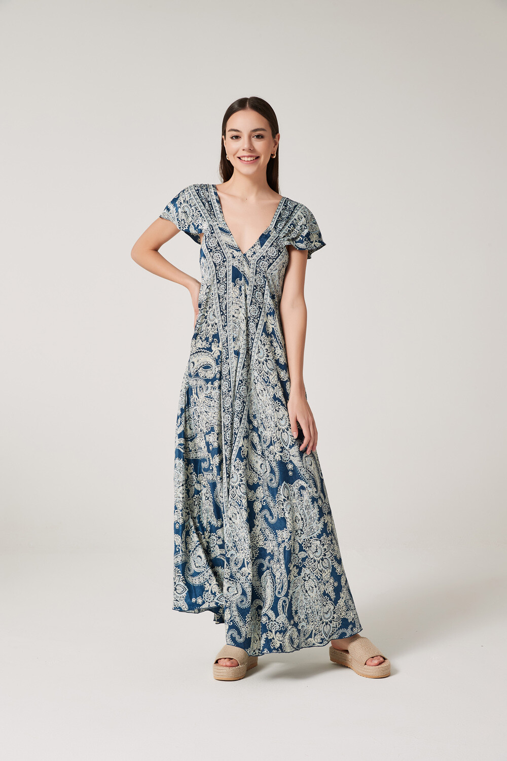 Vestido Adhira Estampado 13