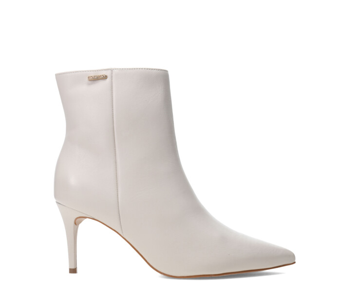 Bota de Mujer Bottero Caña Baja Y Taco Fino Marfil