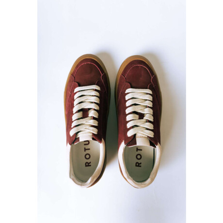 Champion Roxy Bordeaux