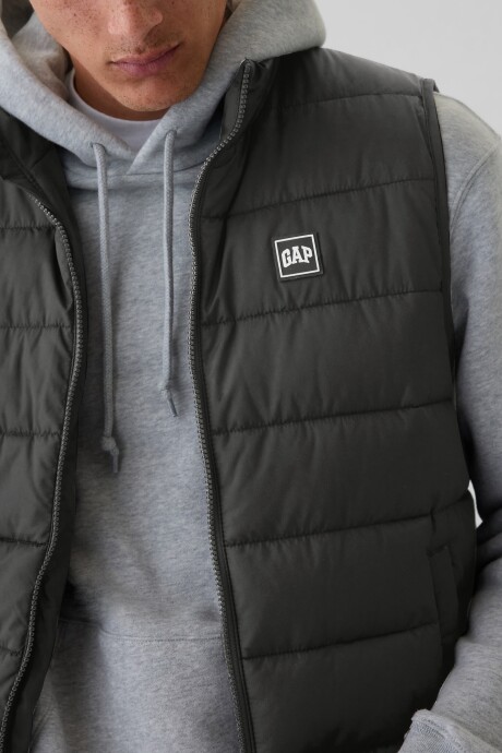 Chaleco Logo Gap Puffer Hombre True Black V2