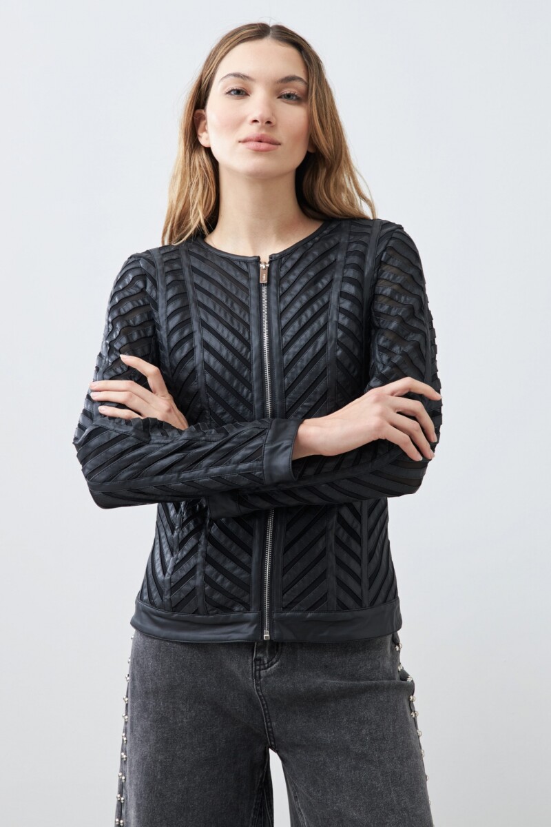 Chaqueta eco cuero con tul negro