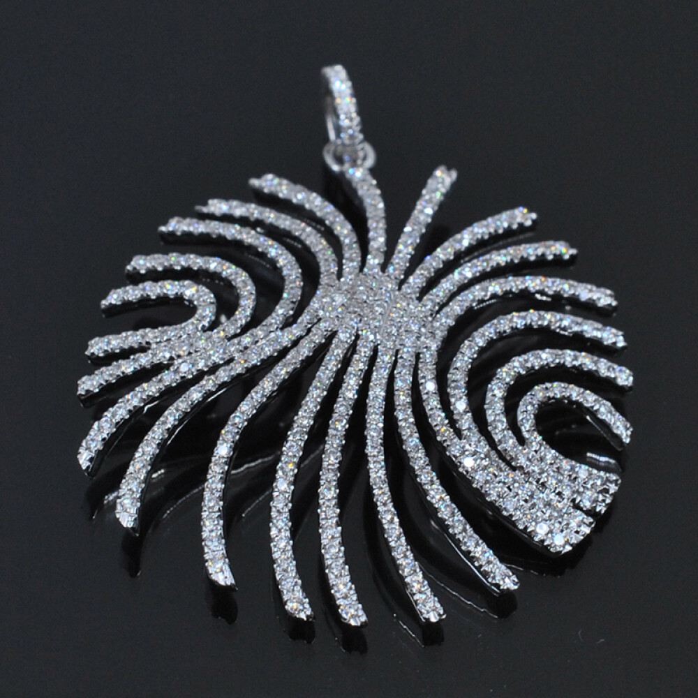 Colgante en oro 18k blanco con brillantes Colgante en oro 18k blanco con brillantes