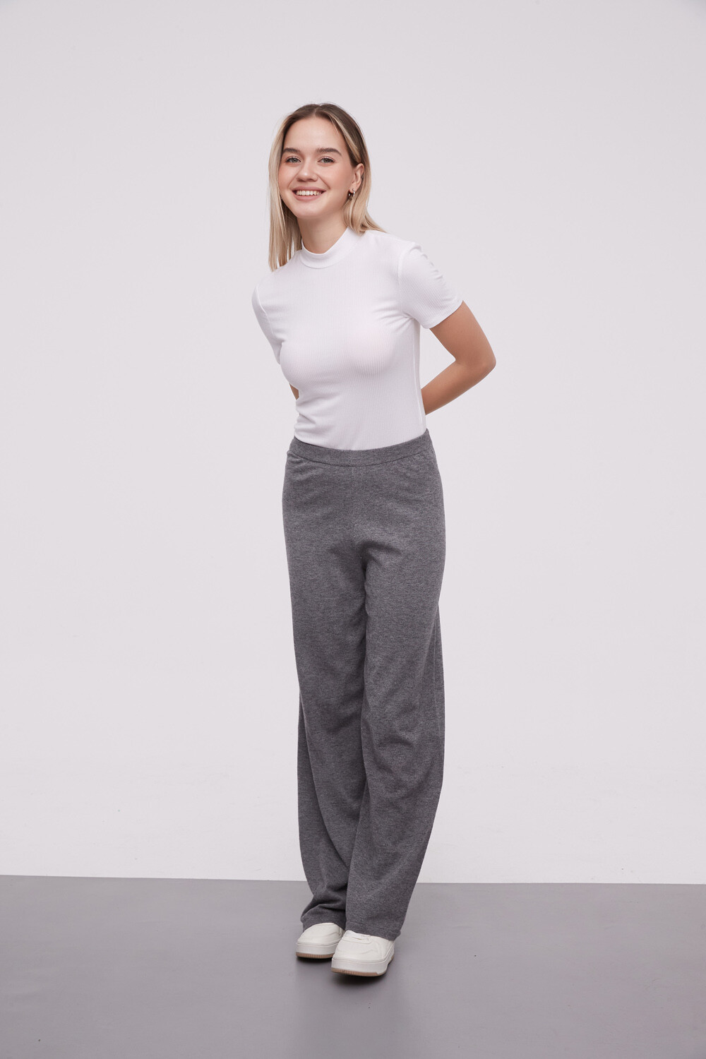 Pantalon Liven Gris Medio