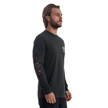 Remera Roark Wolfpack