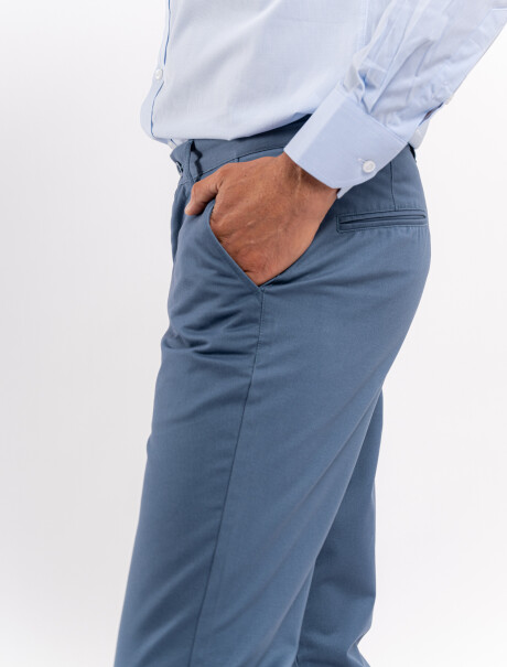 Pantalon chino azul piedra