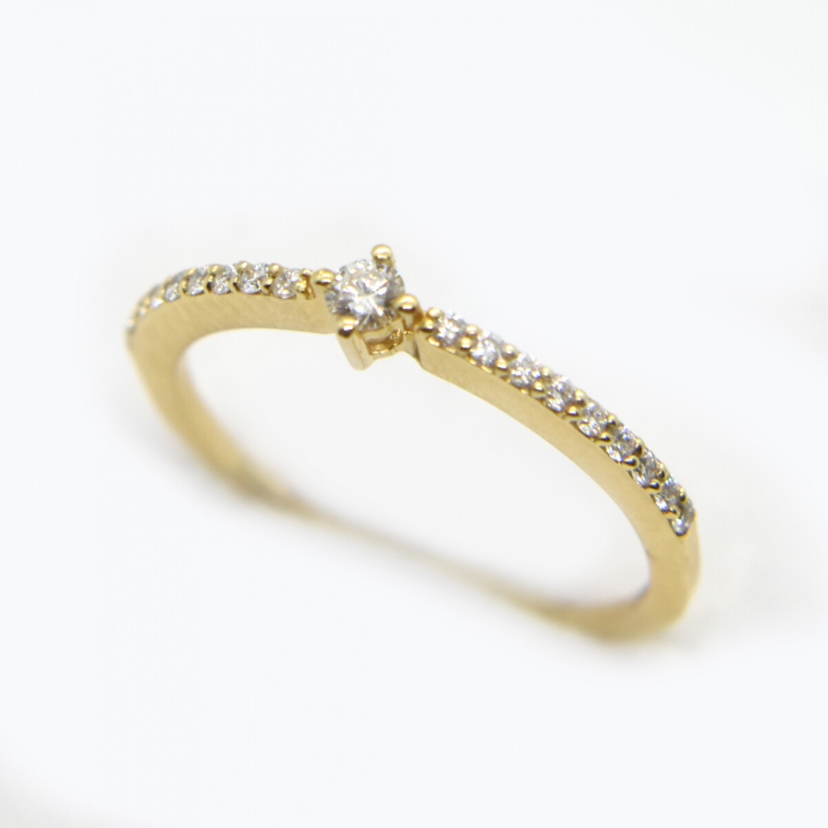 Anillo Oro 18 Kilates con Diamantes 