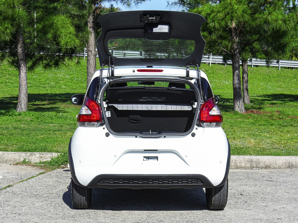 Fiat Mobi Like Plus 1.0 Extra Full | Permuta / Financia Fiat Mobi Like Plus 1.0 Extra Full | Permuta / Financia