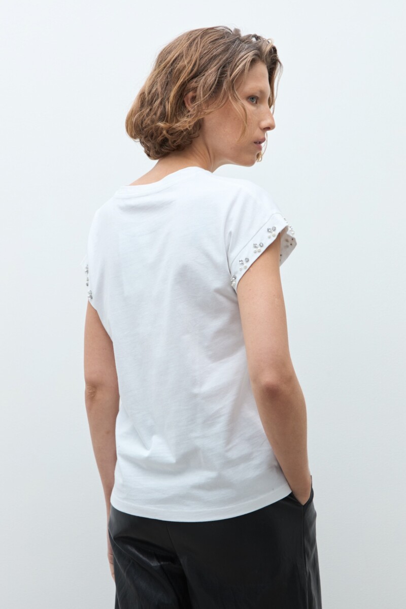 Remera con strass blanco
