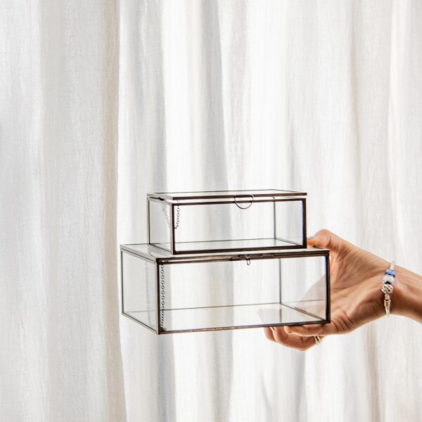 Caja de Vidrio con Hierro Caja de Vidrio con Hierro
