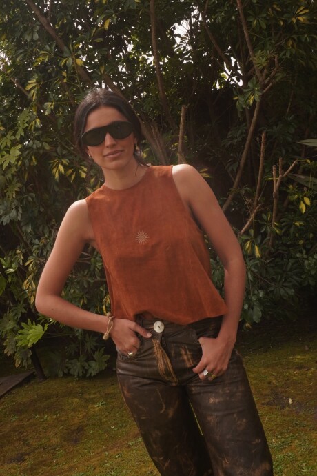 Sun Suede Vest Gamuza Habano