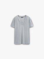 Camiseta Básica Cuello Pico gris