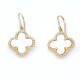 Par de caravanas en oro 18k y nácar modelo Alhambra Par de caravanas en oro 18k y nácar modelo Alhambra