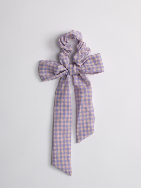 Scrunchie de tela con moña Rosada Y Crudo
