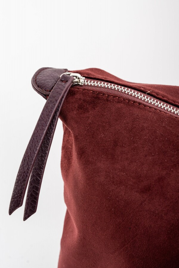 Travel Bag Gamuza Vegana Con Cierre Bordeaux