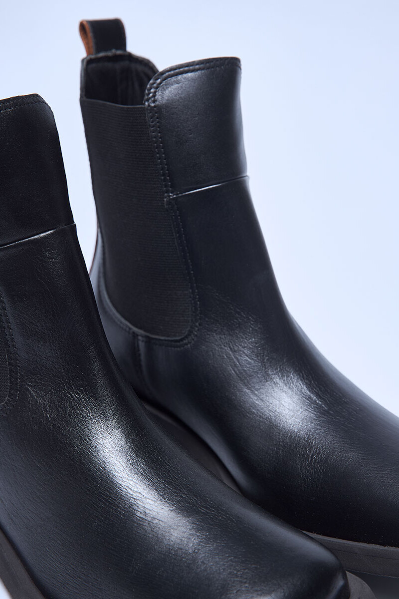 Brio Black
