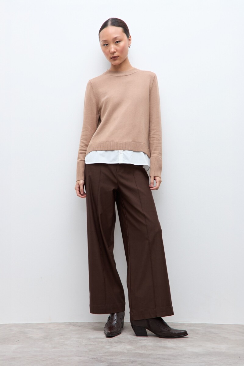Sweater con camisa tostado melange