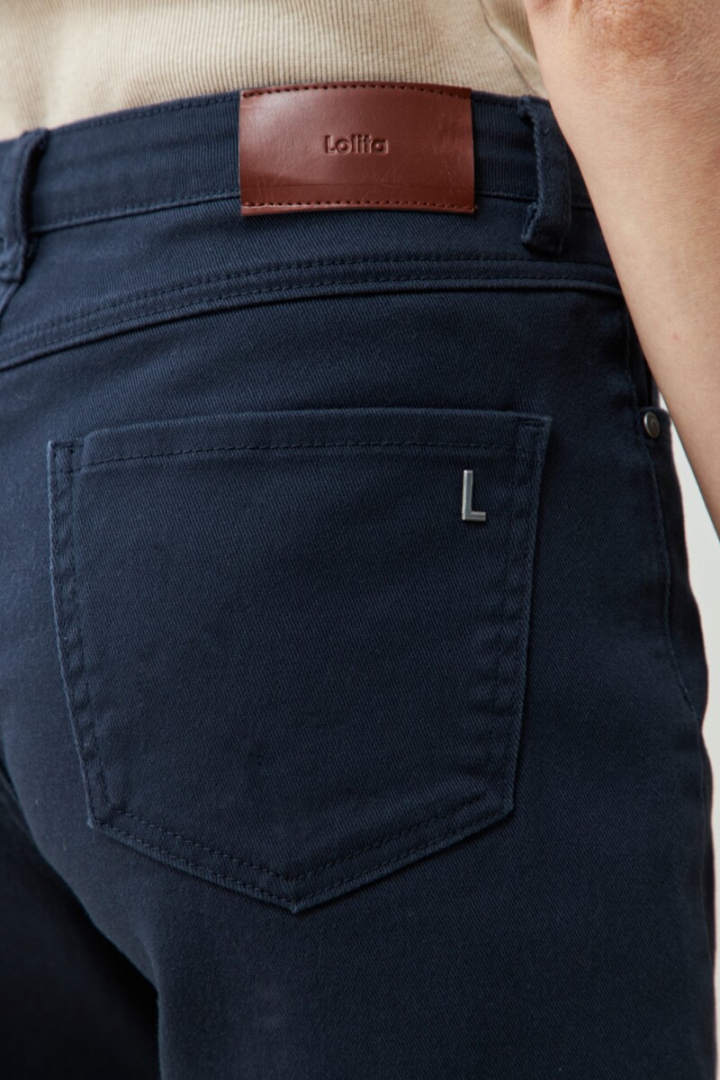 Bermuda cinco bolsillos azul marino