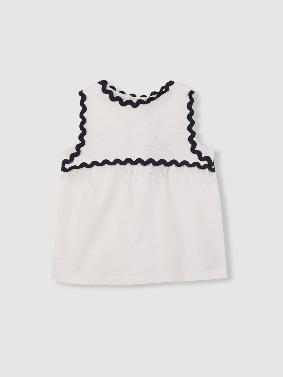 Camiseta Con Detalle De Ondas A Contraste Blanco