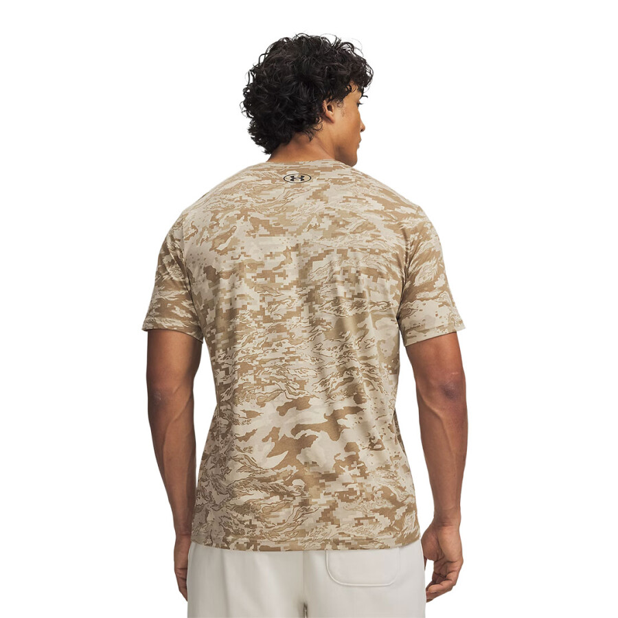 Remera de Hombre Under Armour Ua Abc Camo Ss Marrón - Caqui