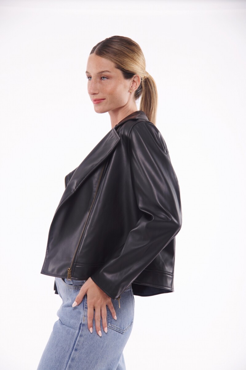CAMPERA CUERINA VICTORIA NEGRO CAMPERA CUERINA VICTORIA NEGRO