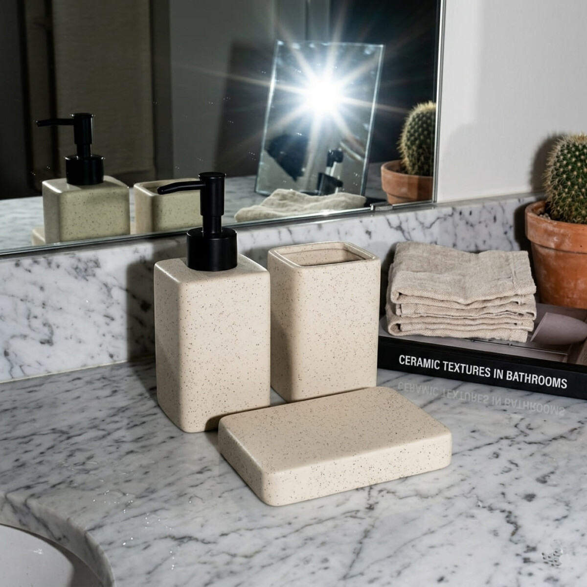 Set accesorios para baño cerámica textura beige 