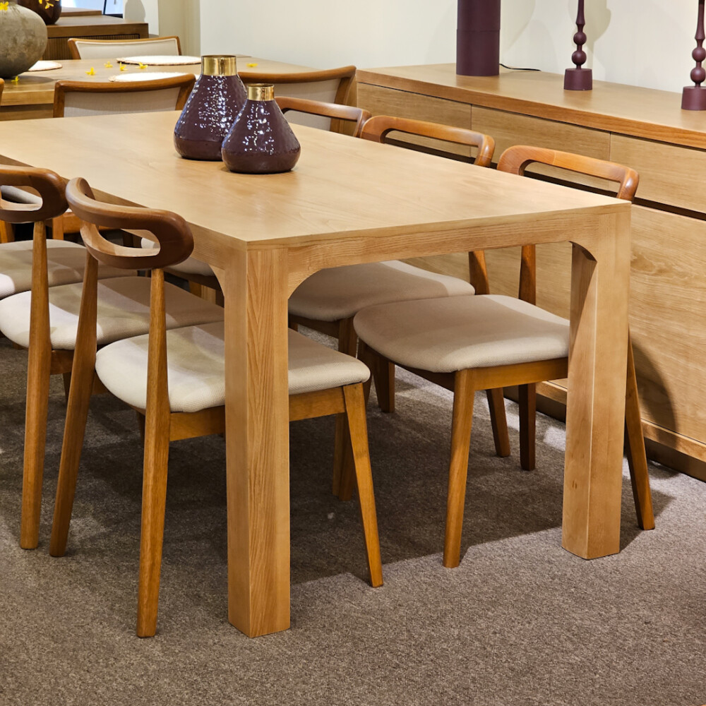 Mesa de comedor Gaia 180 x 90cm en fresno Mesa de comedor Gaia 180 x 90cm en fresno