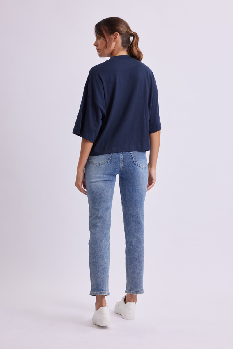Remera 3/4 Cuello Alto Azul Marino