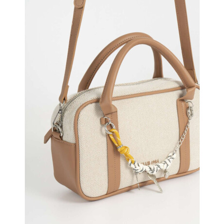 Cartera Bowling Con Charm Blanco Crudo