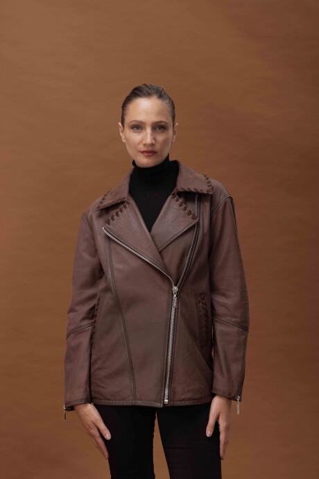 MUNICH FW26 CHAQUETA MARRÓN GASTADO