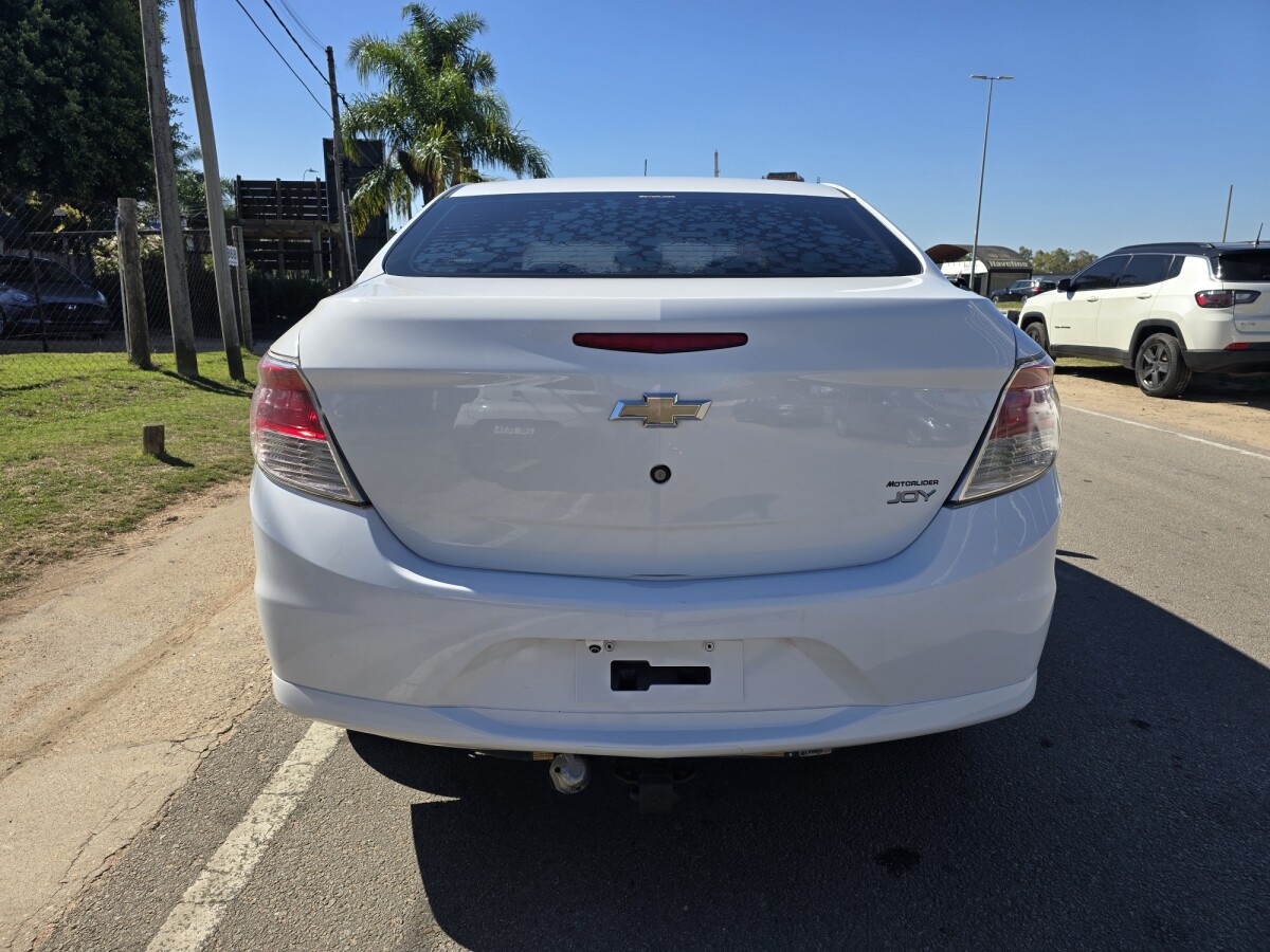 Chevrolet Prisma Joy 1.0 Extra Full| Permuta / Financia Chevrolet Prisma Joy 1.0 Extra Full| Permuta / Financia