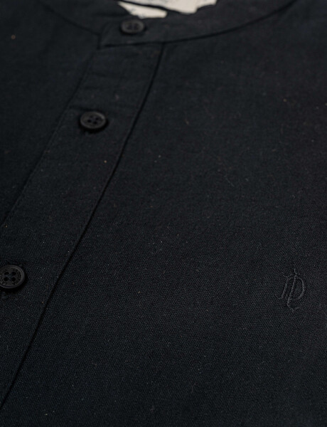 Camisa m/l lino lisa negro
