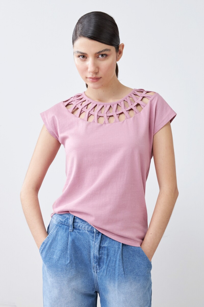 Remera calada rosa