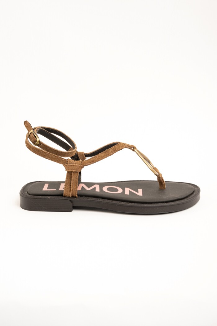 Sandalia Con Argolla Camel
