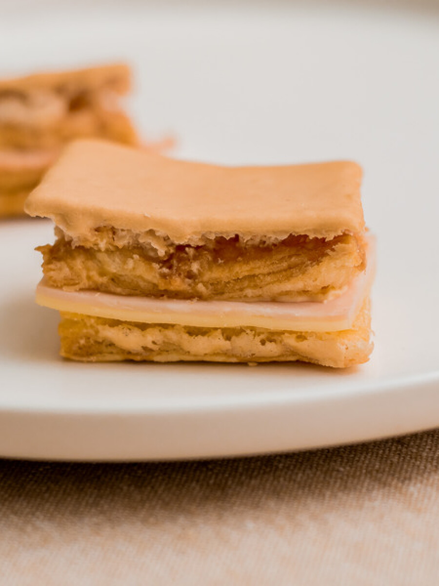 Jesuitas con jamón y queso Jesuitas con jamón y queso