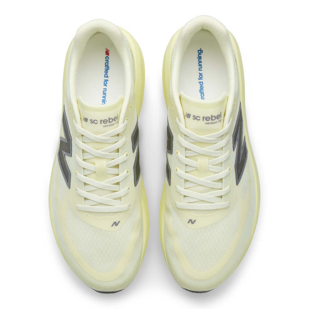 Zapatillas Running Supercomp Rebel V1 Hombre Beige