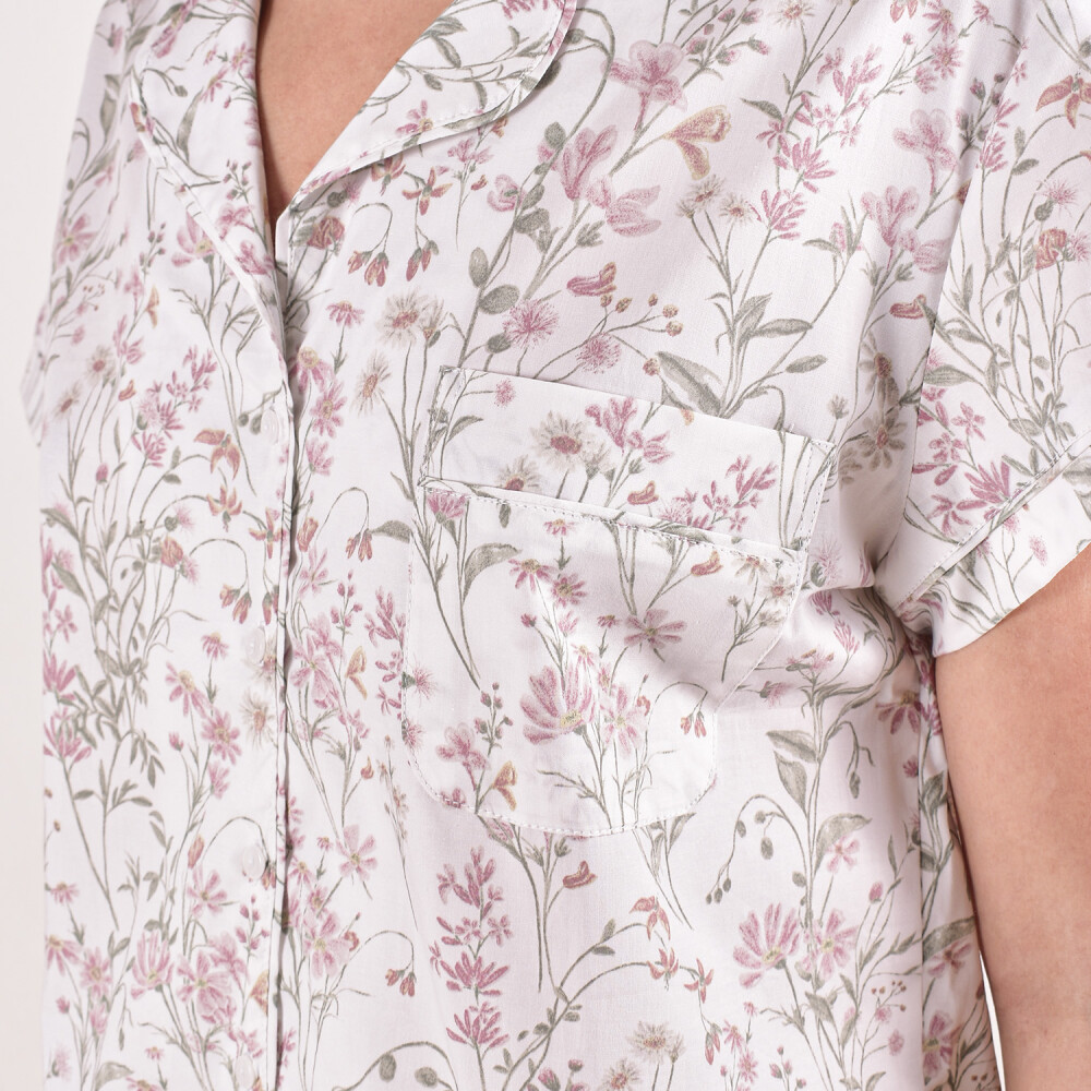Short y Camisa Mangas Corta Flores Colección 2025 G