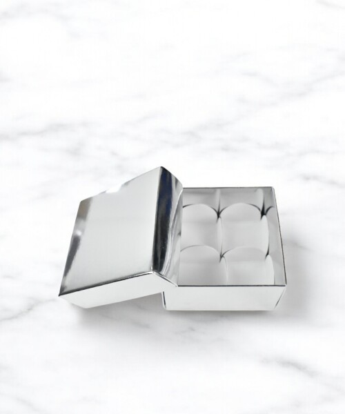 Caja laminada 02 - 8x8x4,5 cm. PLATA