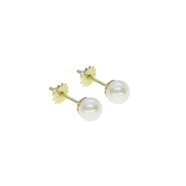 Caravanas de oro 18k con perlas de cultivo de 5,5mm. Un clásico imperdible Caravanas de oro 18k con perlas de cultivo de 5,5mm. Un clásico imperdible