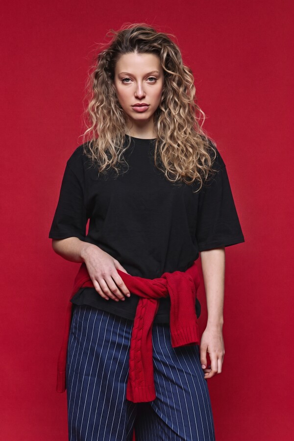 REMERA ZIVA Negro