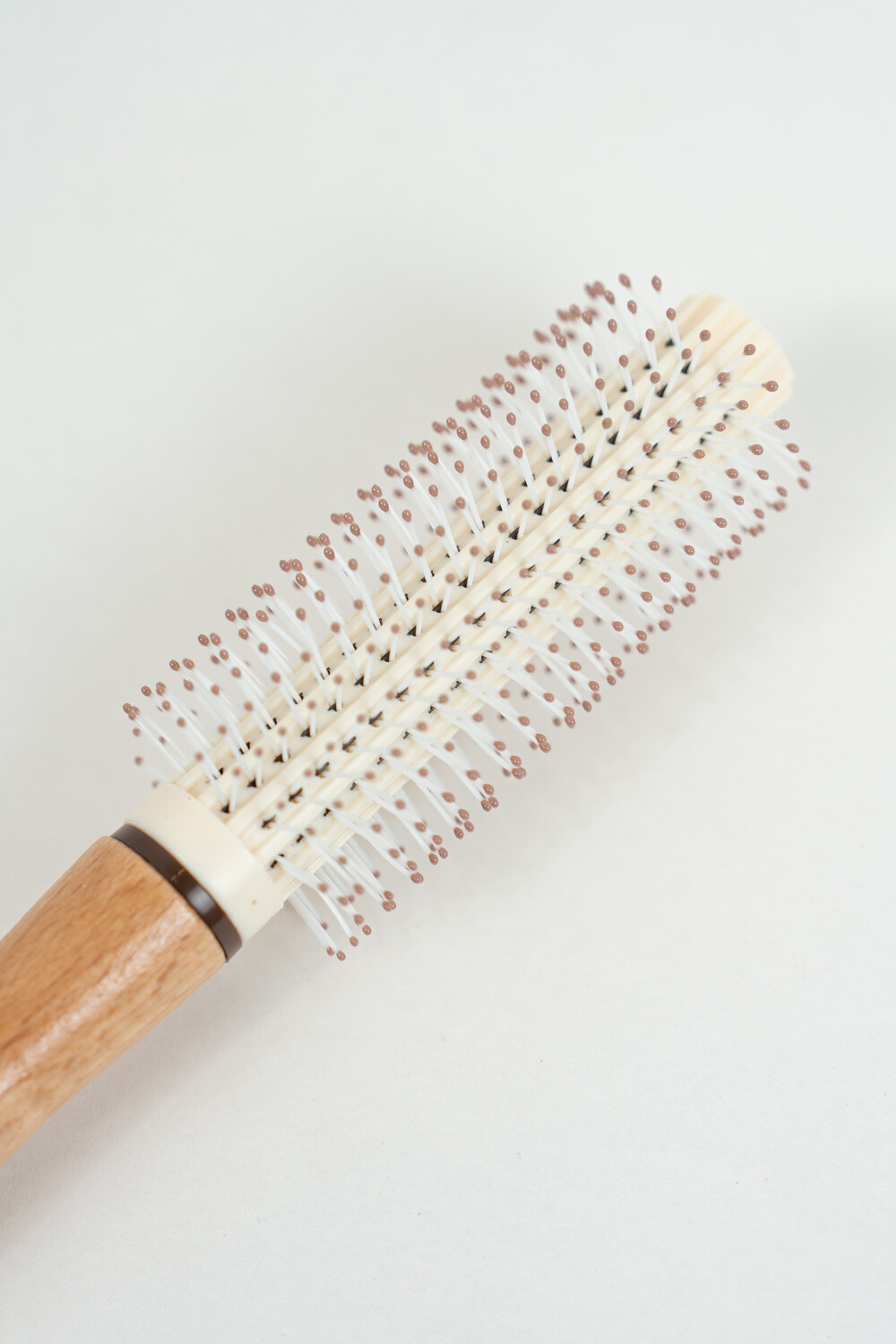 Cepillo Desenredante Cilíndrico Color Unico