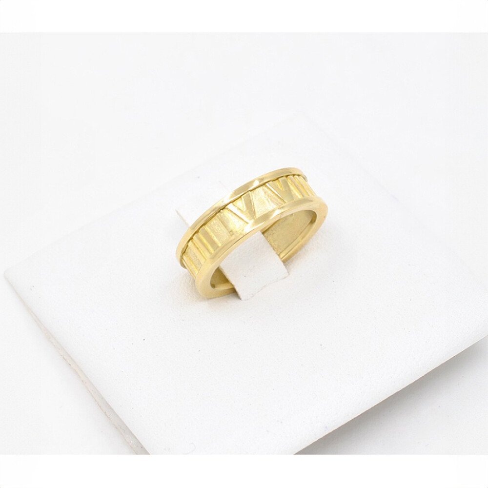 Anillo En Oro 18K Con Numeros Romanos Anillo En Oro 18K Con Numeros Romanos