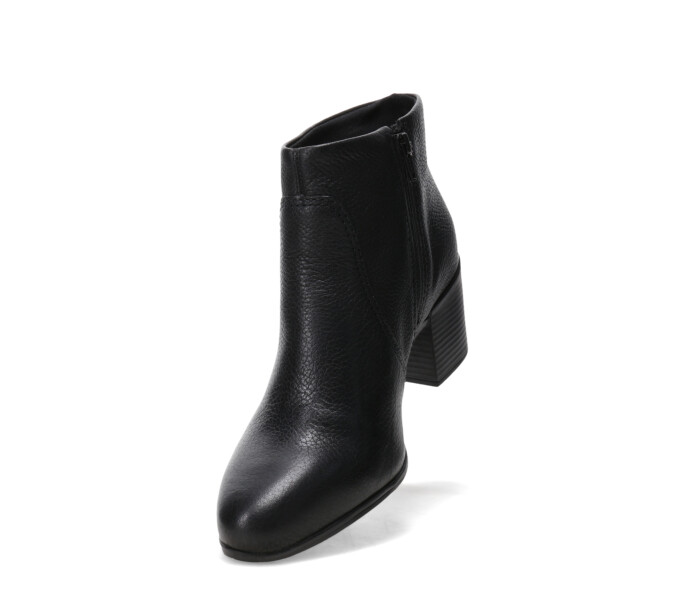 Bota de Mujer Bottero Caña Baja de Cuero Negro
