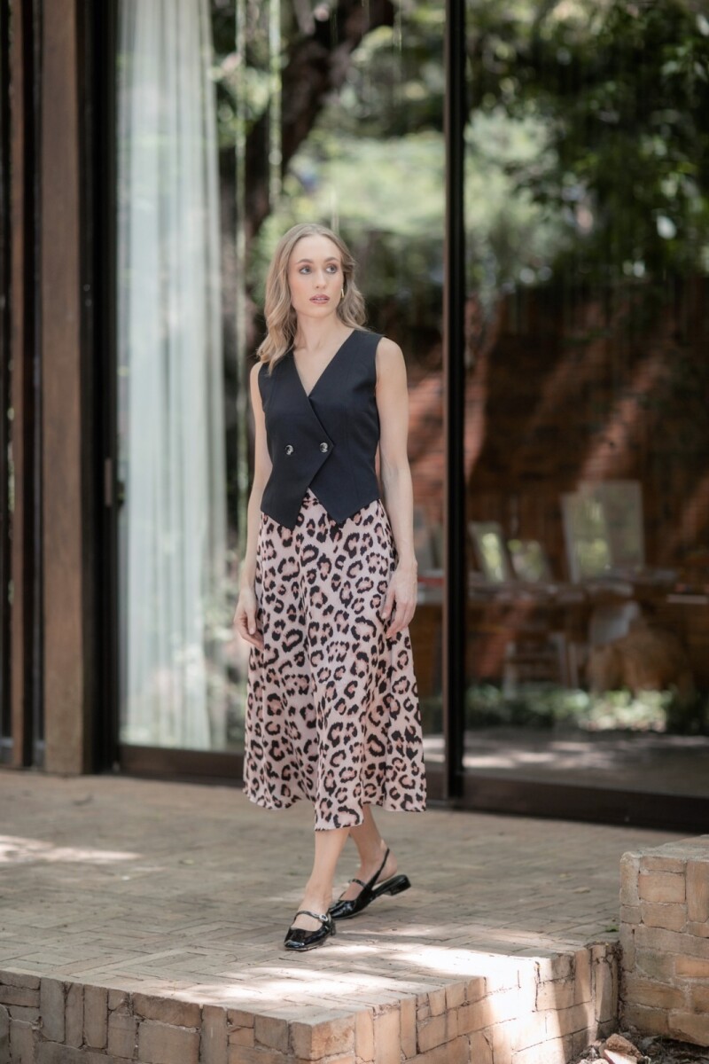 Falda Midi. Falda Midi.