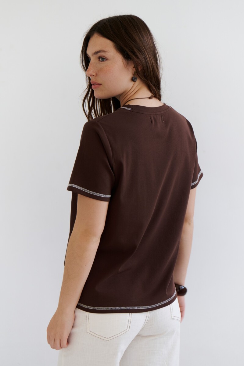 REMERA LARA MARRON
