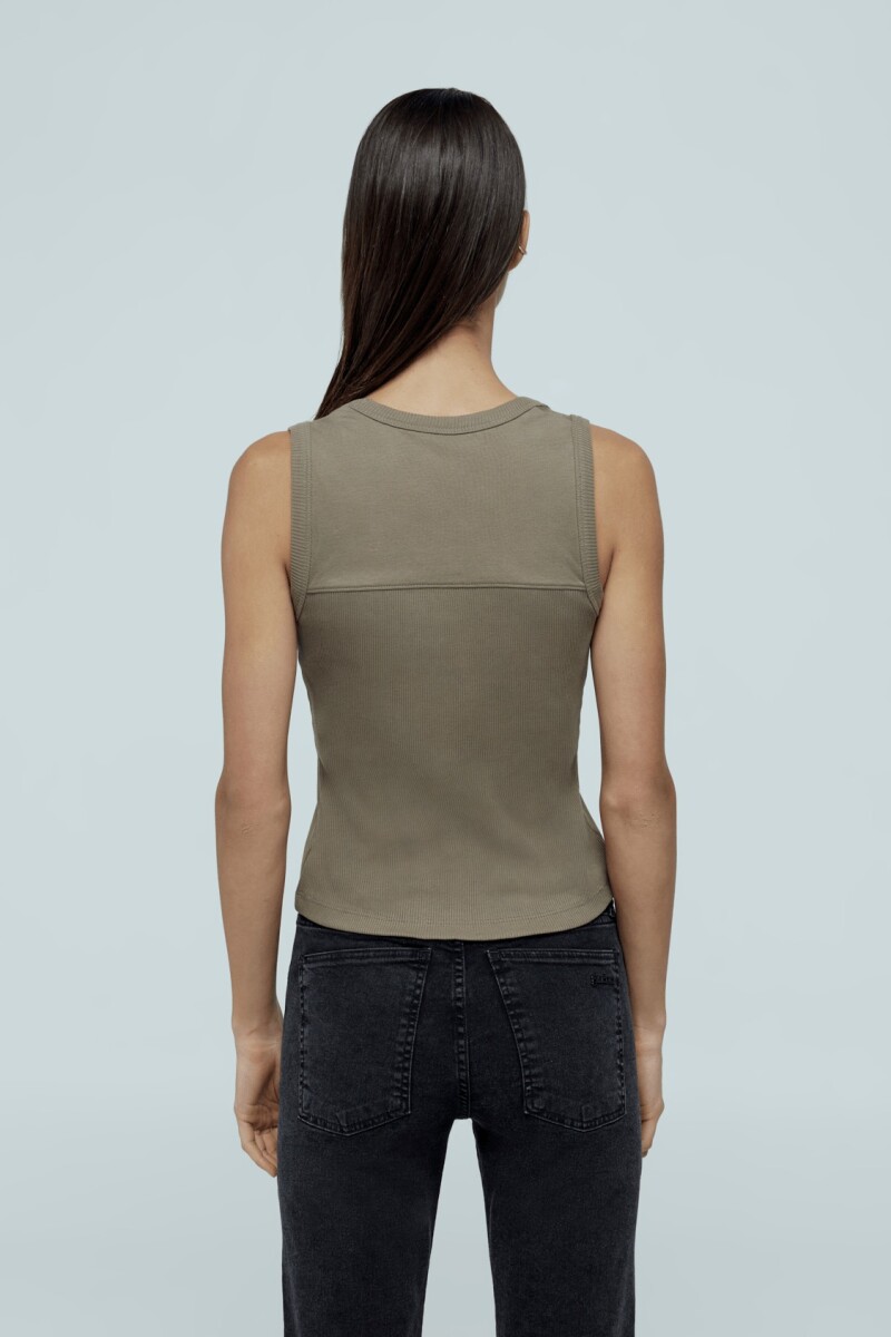 MUSCULOSA DELUXE Verde Militar