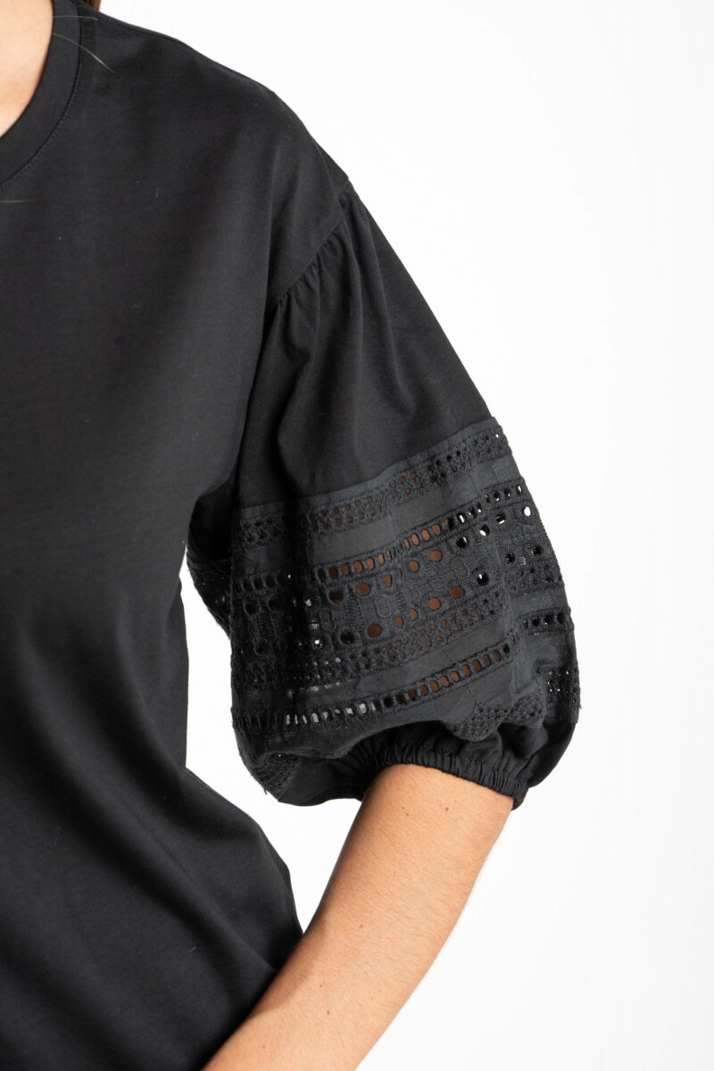 Remera Algodón Combinada Negro