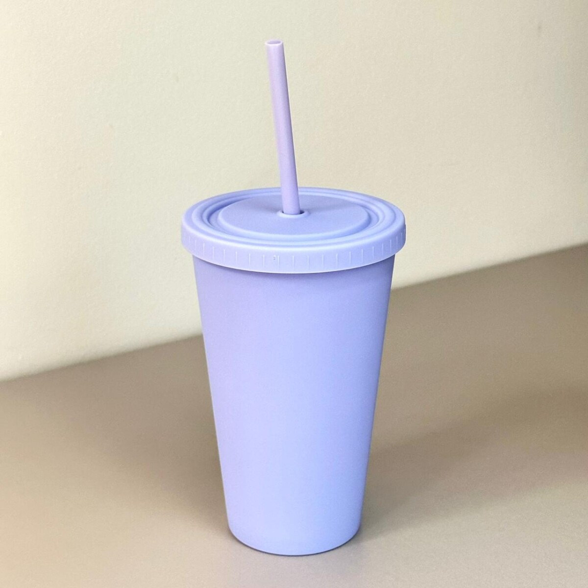 Vaso De Plástico Con Tapa Y Sorbito 450ml 