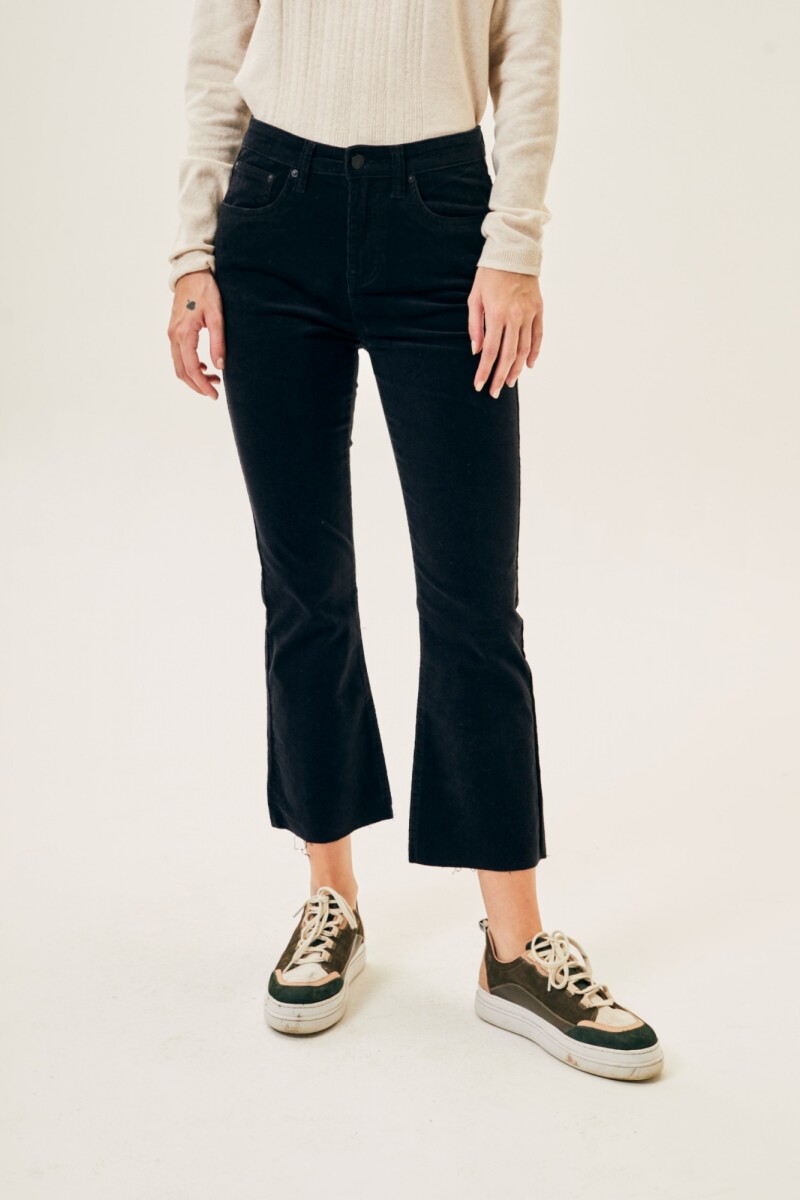 Crop Flare Corduroy Negro