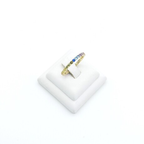 Anillo de plata 925 con baño de oro y cristales. Anillo de plata 925 con baño de oro y cristales.